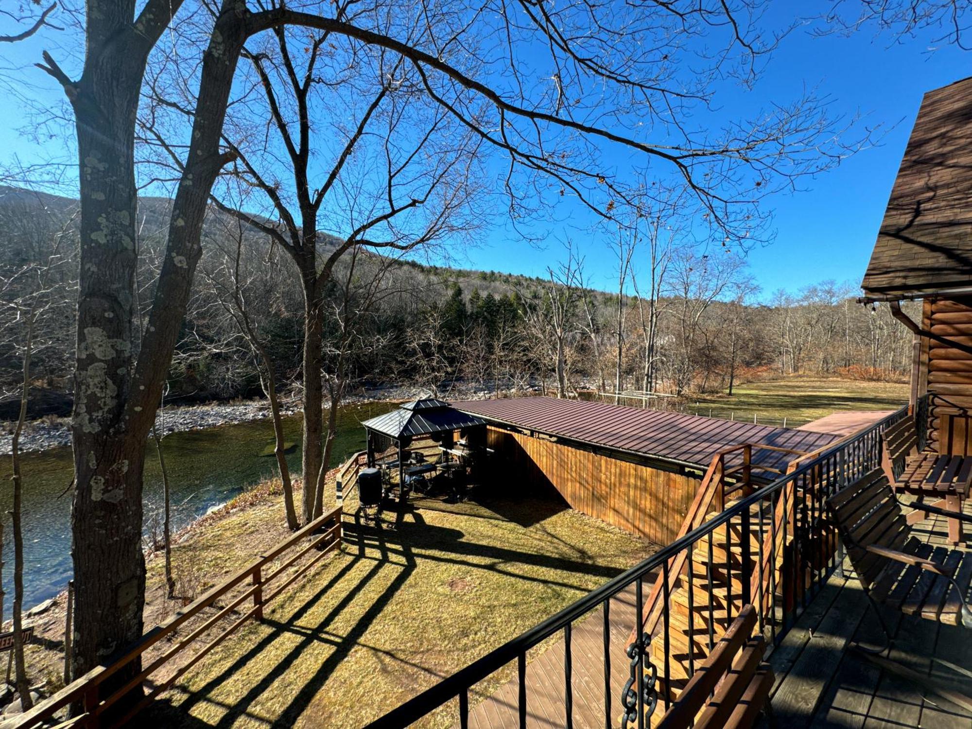 Xenia Lodge Hunter Exterior photo