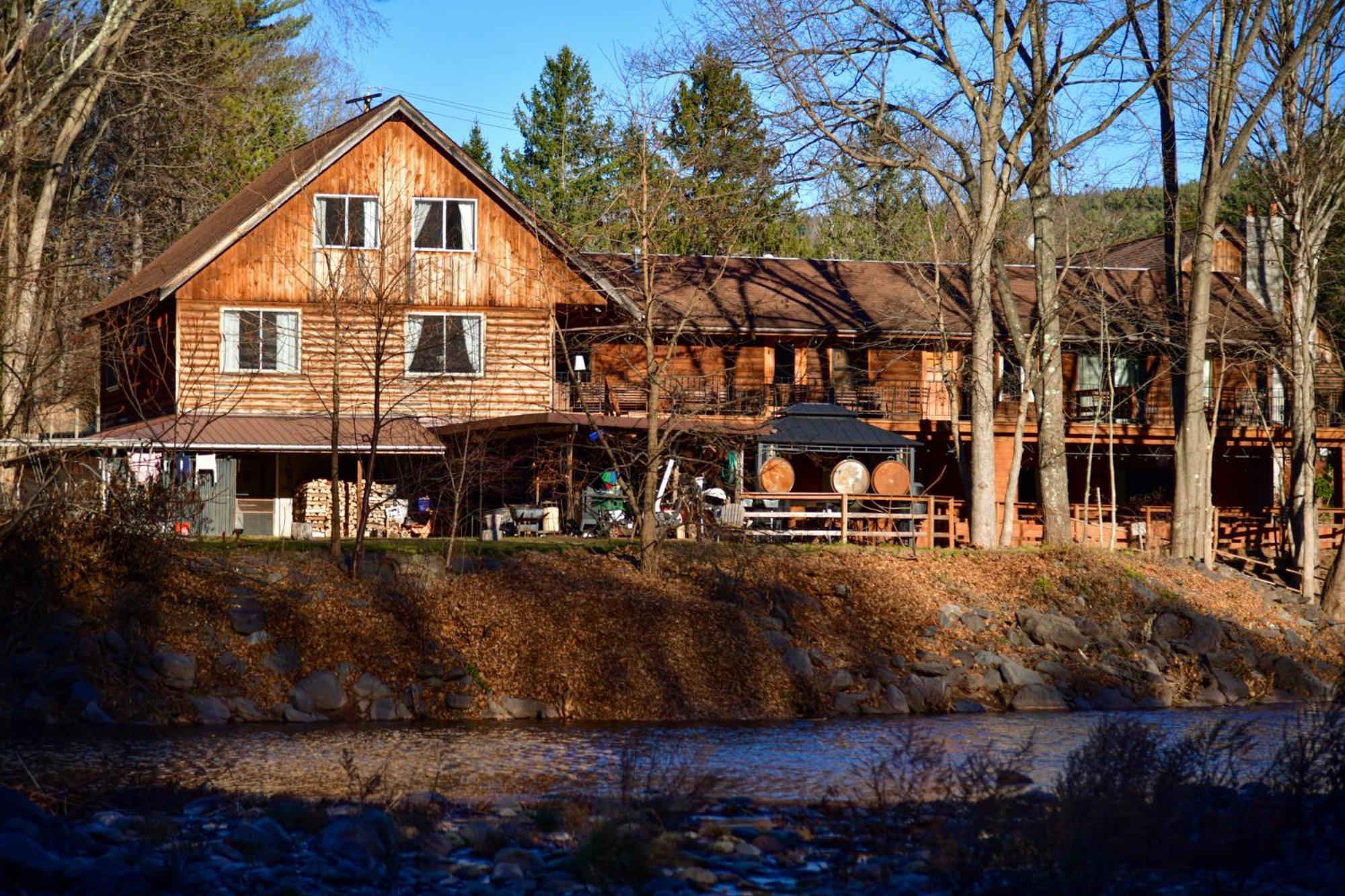 Xenia Lodge Hunter Exterior photo