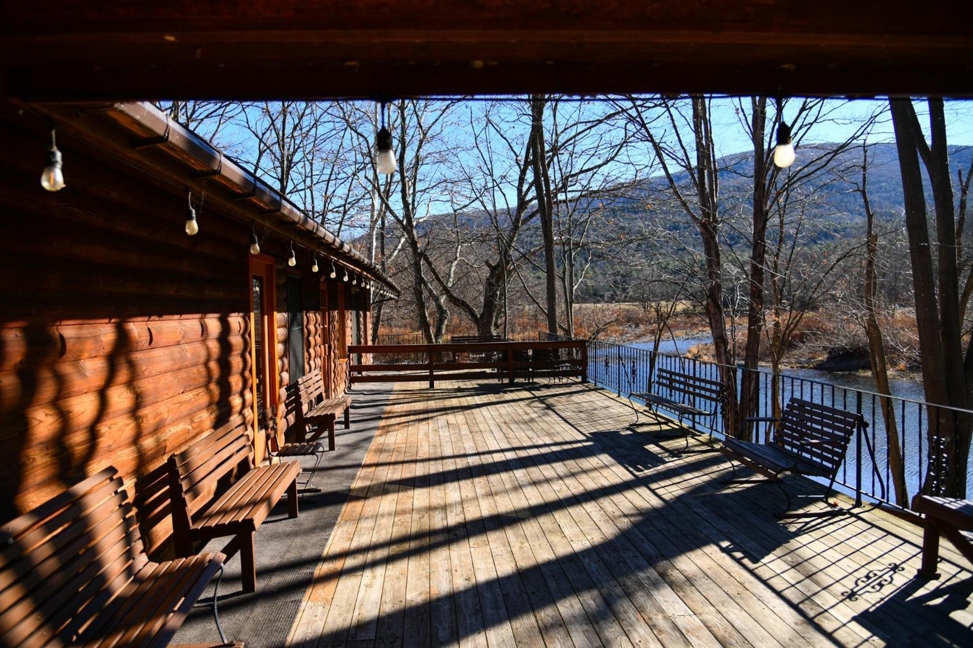 Xenia Lodge Hunter Exterior photo